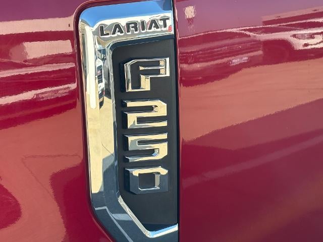 2017 Ford Super Duty F-250 SRW Lariat