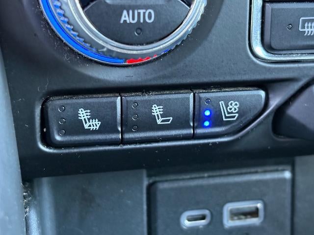 2023 GMC Yukon XL AT4