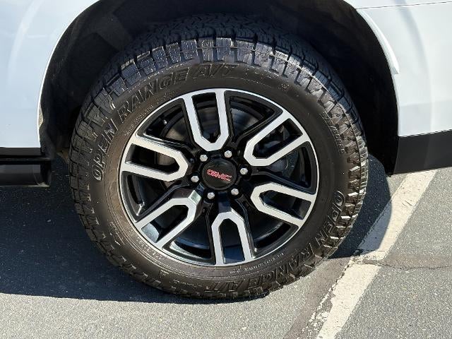 2023 GMC Yukon XL AT4