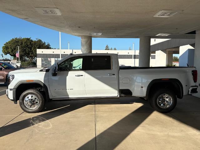 2026 GMC Sierra 3500 HD Denali Ultimate DRW