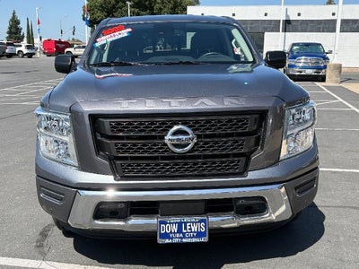 2022 Nissan Titan SV