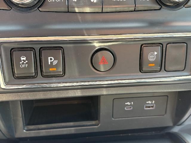 2022 Nissan Titan SV