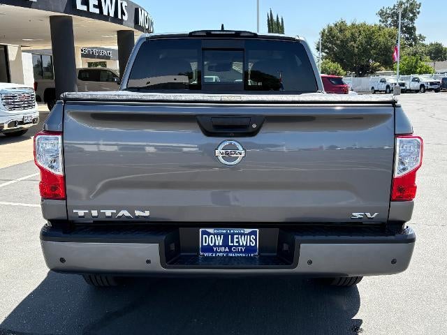 2022 Nissan Titan SV