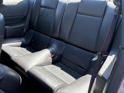2005 Ford Mustang Deluxe