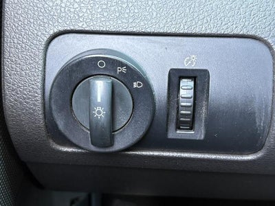 2005 Ford Mustang Deluxe