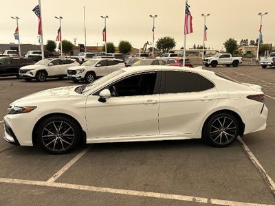 2023 Toyota Camry SE