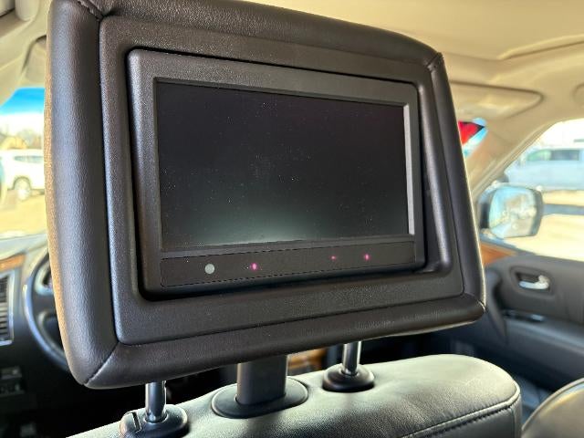 2011 INFINITI QX56 7-passenger