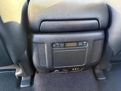 2011 INFINITI QX56 7-passenger