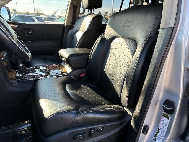 2011 INFINITI QX56 7-passenger