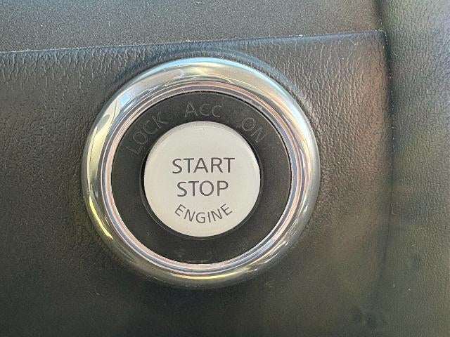 2011 INFINITI QX56 7-passenger