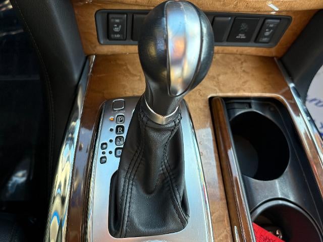 2011 INFINITI QX56 7-passenger