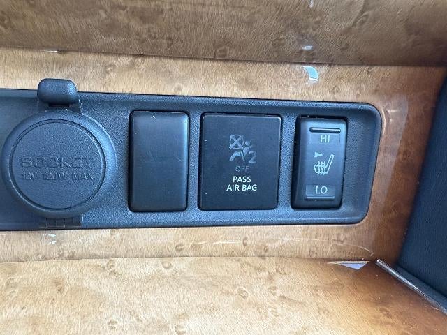 2011 INFINITI QX56 7-passenger