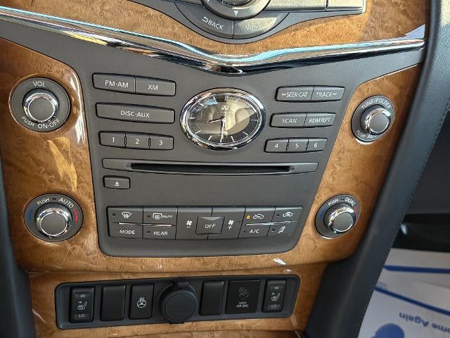 2011 INFINITI QX56 7-passenger