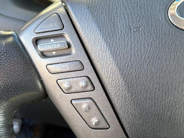 2011 INFINITI QX56 7-passenger