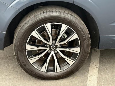 2024 Volvo XC60 Core Dark Theme