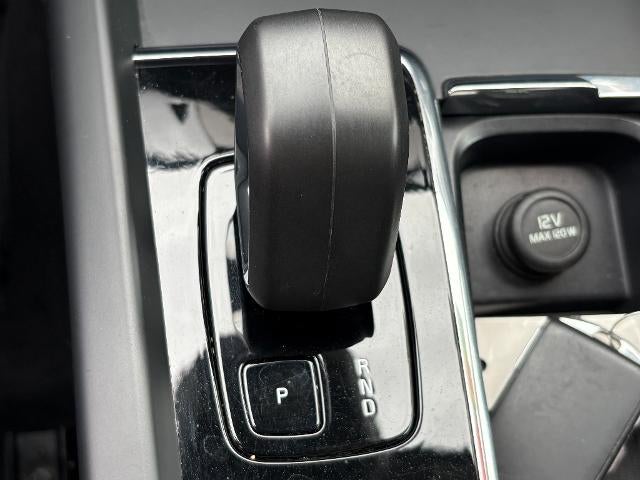 2024 Volvo XC60 Core Dark Theme