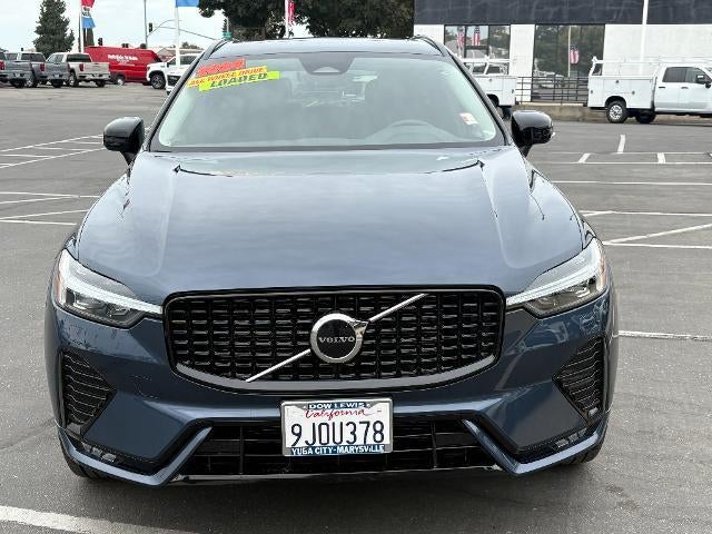 2024 Volvo XC60 Core Dark Theme