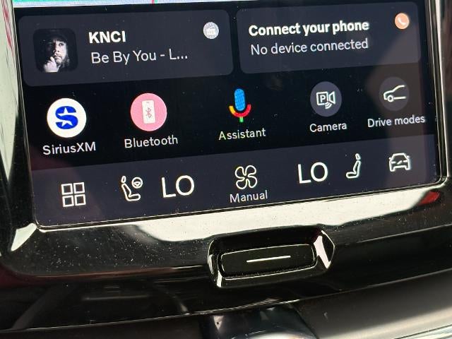 2024 Volvo XC60 Core Dark Theme