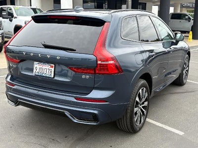 2024 Volvo XC60 Core Dark Theme