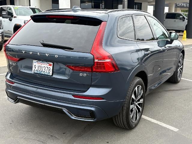 2024 Volvo XC60 Core Dark Theme