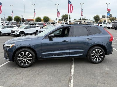 2024 Volvo XC60 Core Dark Theme