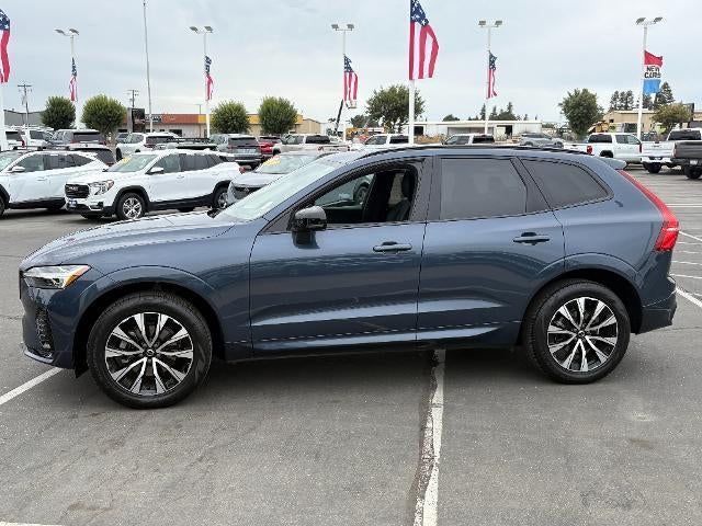 2024 Volvo XC60 Core Dark Theme