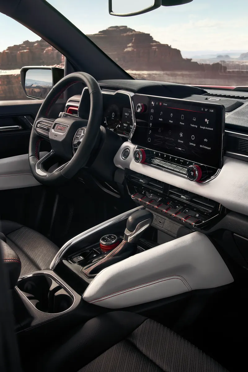 2026 GMC Canyon infotainment system at Dow Lewis Motors in YUBA CITY CA